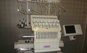 ID#1121 - SWF 1501C Commercial Embroidery Machine.  Year 2005 : 1 : 15 - www.TheEmbroideryWarehouse.com